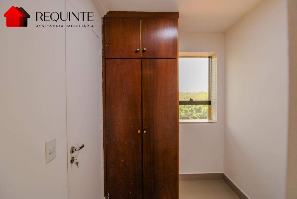 SQSW 304 Bloco C – Ed. Tiffany, 02 Quartos mais DCE e Vaga, Reformado e vista livre – 77m
