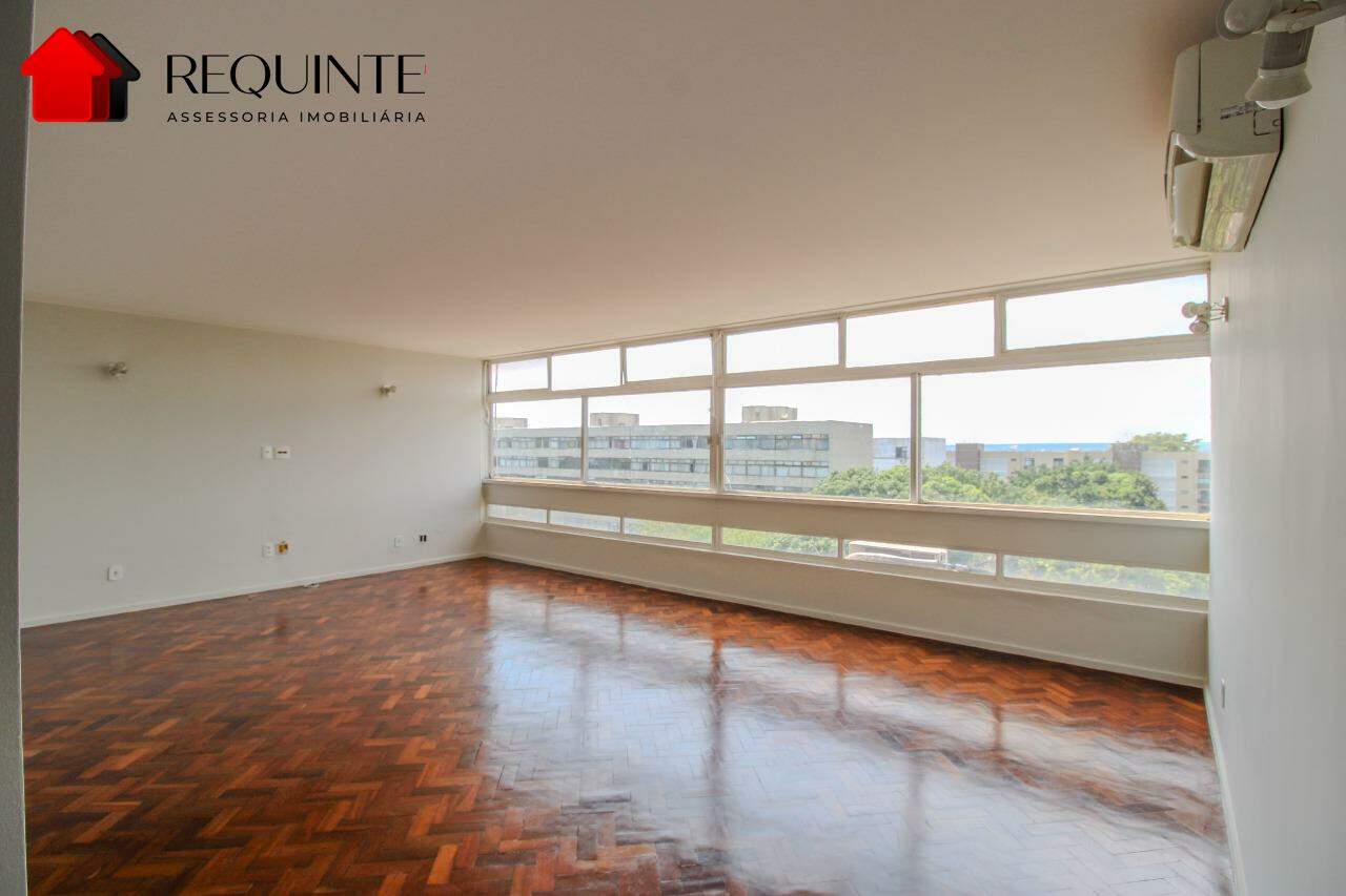 SQS 115 – Vazado com Vista Livre, 03 quartos sendo 01 Suíte, vaga e DCE, 142m²- Asa Sul.