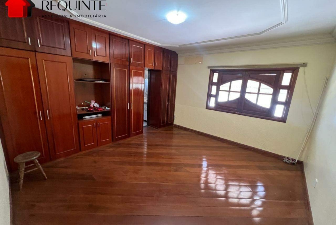 VICENTE PIRES SHVP SOBRADO REGULARIZADO COM HABITE-SE, 7 QUARTOS SENDO 5 SUÍTES