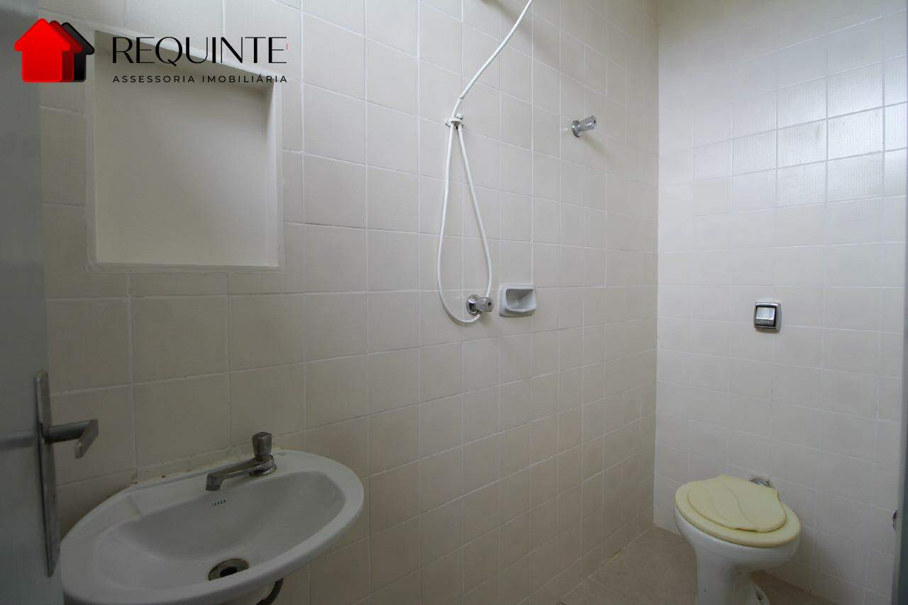 SQS 315 – 2 quartos sendo 1 suíte, garagem e elevador, vazado e vista livre 94m²
