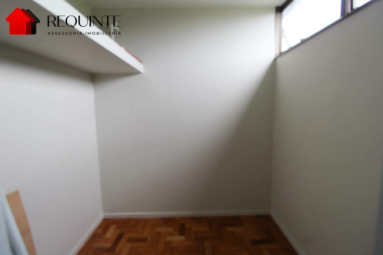 SQS 315 – 2 quartos sendo 1 suíte, garagem e elevador, vazado e vista livre 94m²