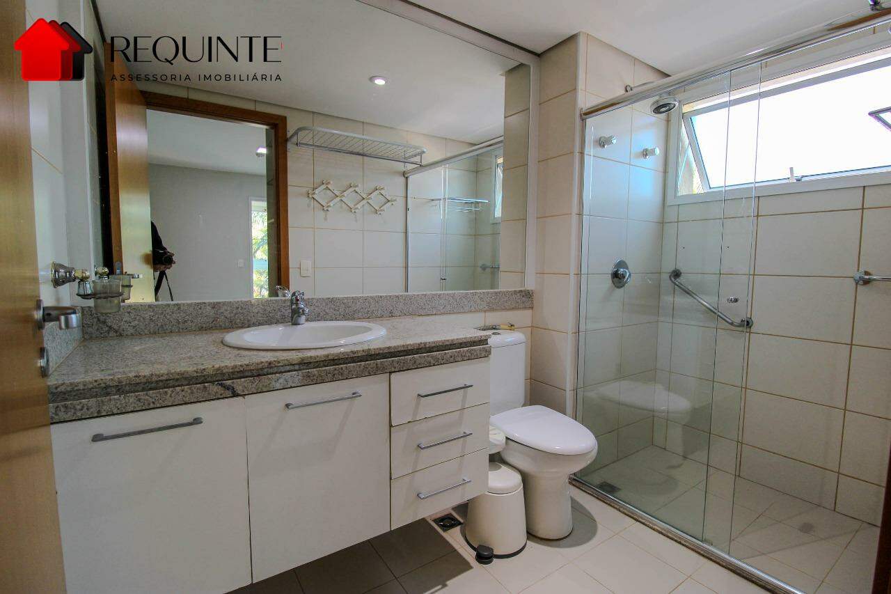 SCEN – Residencial Ilhas do Lago, 2 Quartos sendo 1 Suíte e 2 Vagas, 74m². Beira Lago