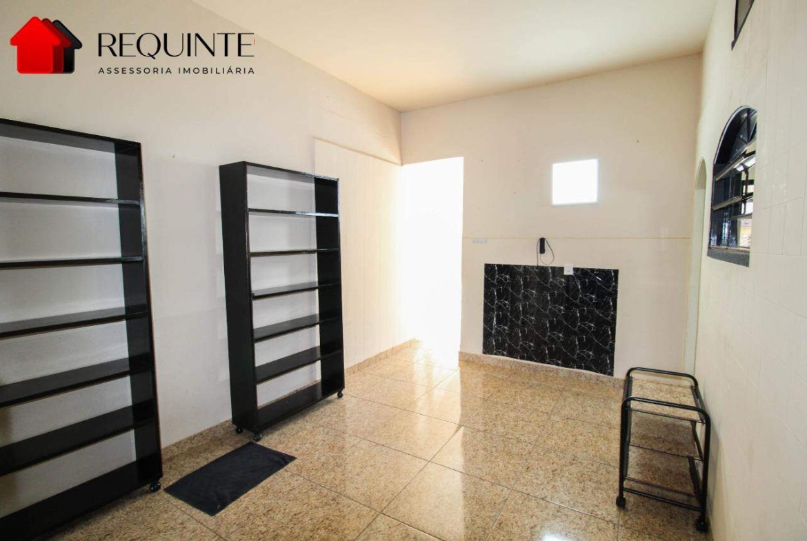 QE 15 Guara II, Casa térrea com 03 quartos + DCE, 120 m², – Ótima localização.