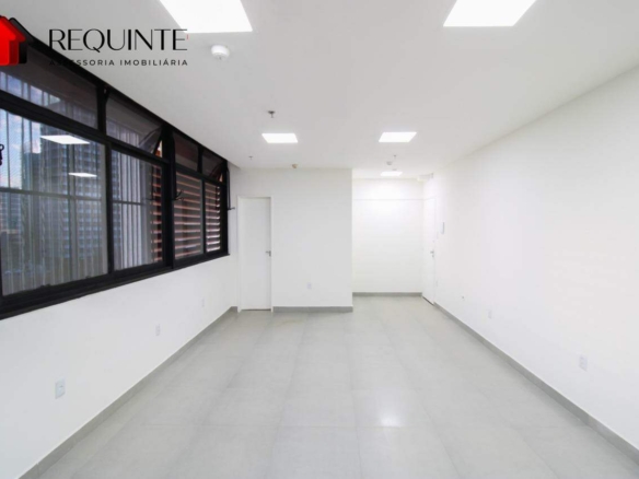 SDN, Ed. Shopping Conjunto Nacional- Sala Reforma c/ Banheiro 33 m²- Asa norte