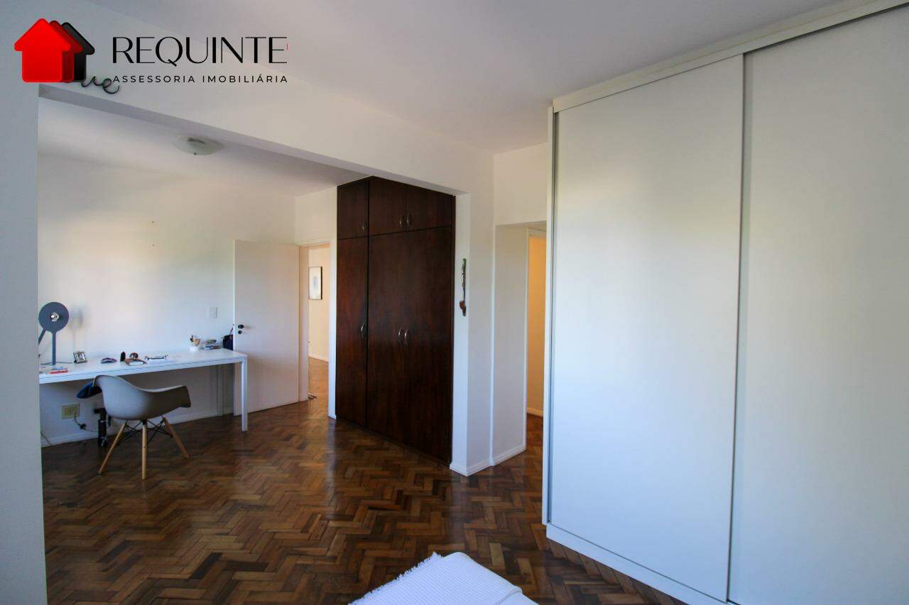 d5m8p-img-5530-1783442620 SQS 213 – Reformado. 03 quartos, 01 Suíte, vaga e DCE, vista livre e 120m²- Asa Sul.