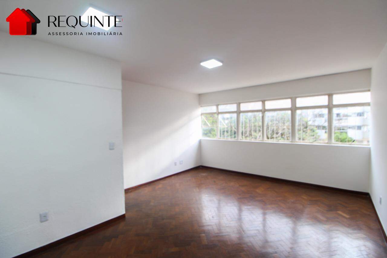 SQN 210 BL. C – 03 quartos, 01 suíte, vazado e 01 garagem, 123m², Asa Norte