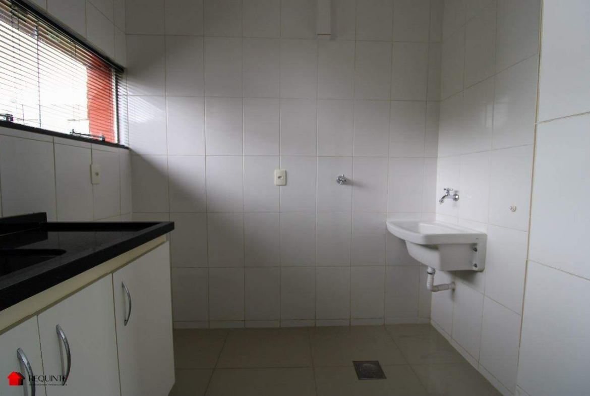 SQS 413 – 02 quartos, 01 banheiros, REFORMADO e Vazado 49,50m²- Asa Sul