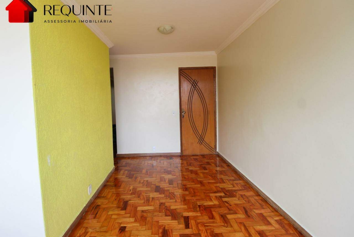 QI 08, Bloco E, 02 quartos vazado 56m², 01 Vaga, ótima localização, Guara I