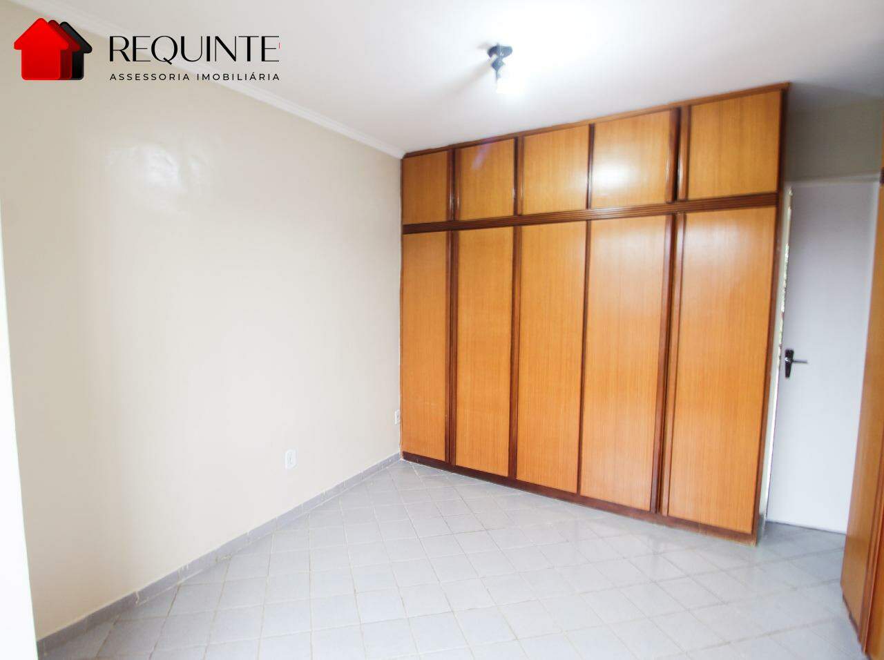 QRSW 04, Bloco A-2, 02 Quartos, vazado, 60 m – Sudoeste Aluguel, Sudoeste