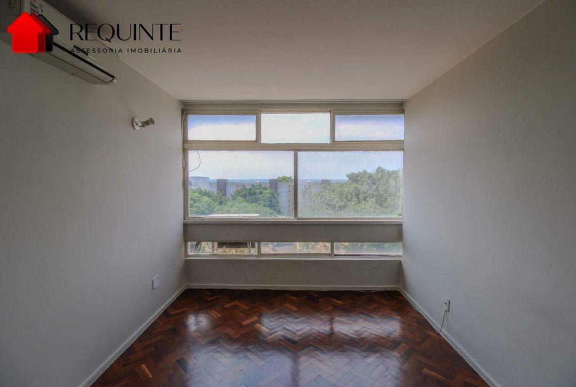 SQS 115 – Vazado com Vista Livre, 03 quartos sendo 01 Suíte, vaga e DCE, 142m²- Asa Sul.
