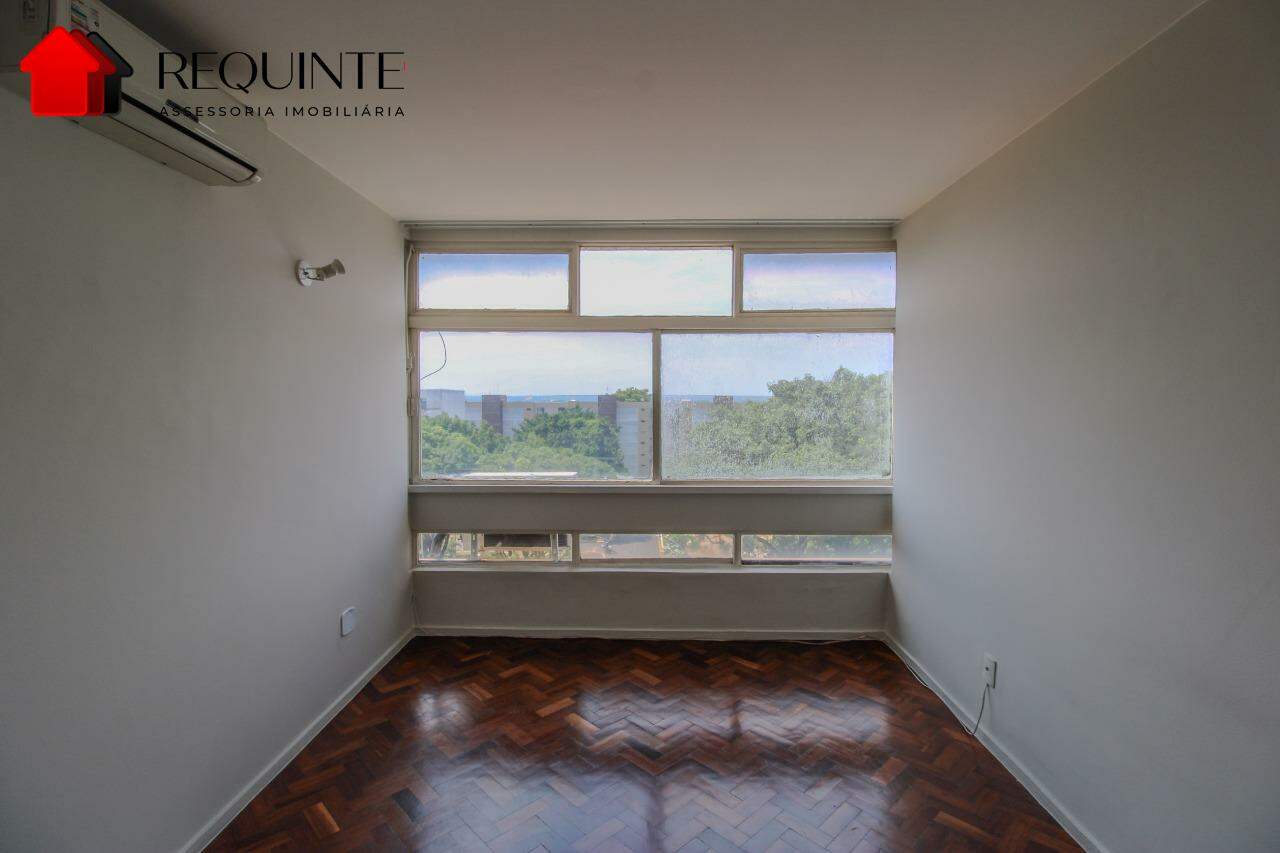 SQS 115 – Vazado com Vista Livre, 03 quartos sendo 01 Suíte, vaga e DCE, 142m²- Asa Sul.