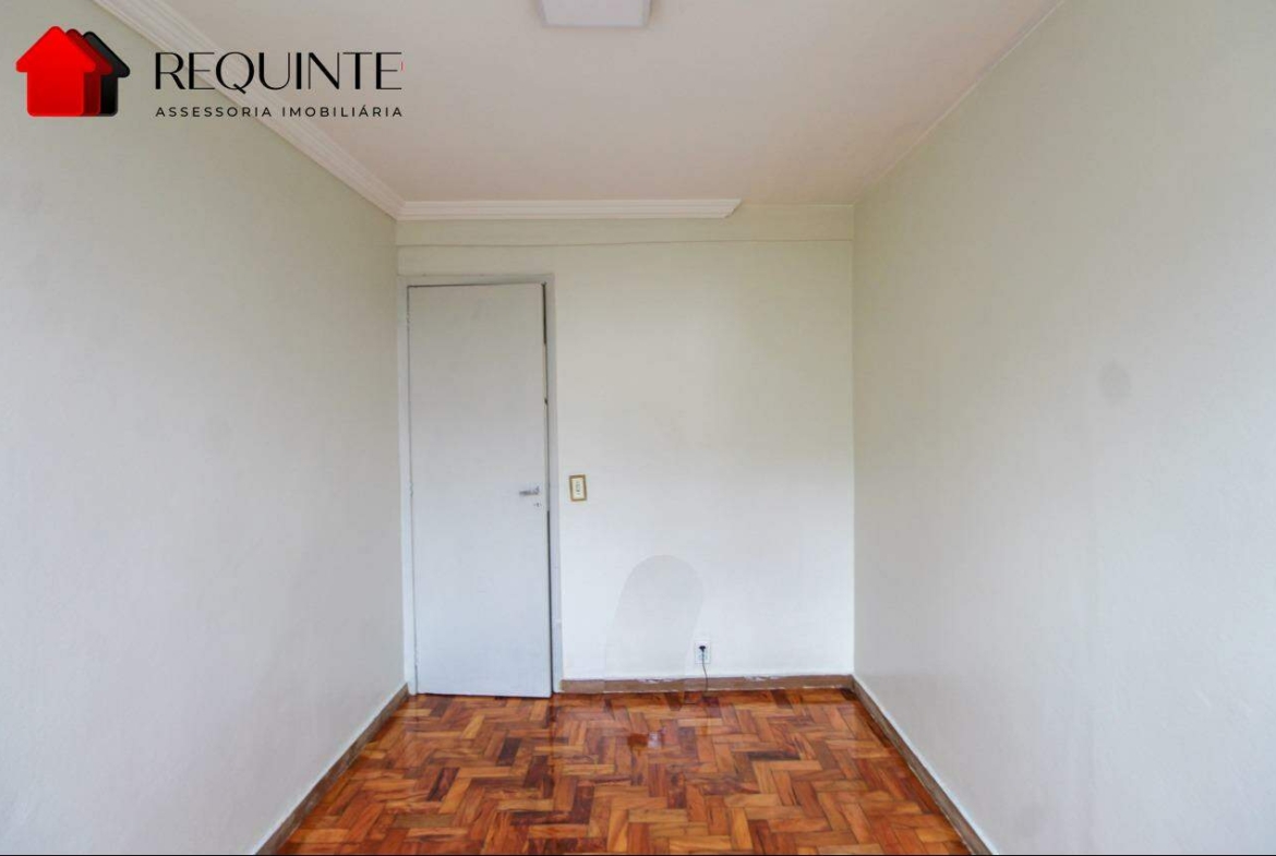 QI 08, Bloco E, 02 quartos vazado 56m², 01 Vaga, ótima localização, Guara I