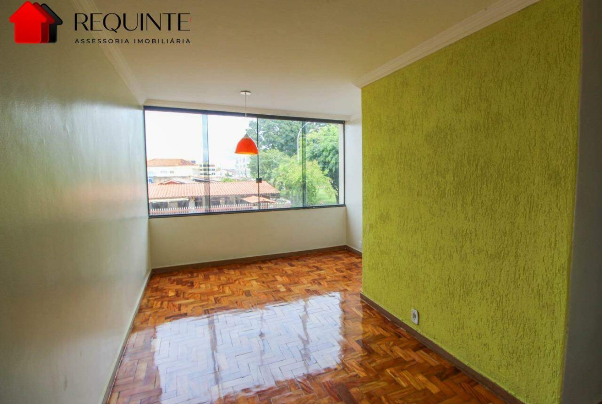 QI 08, Bloco E, 02 quartos vazado 56m², 01 Vaga, ótima localização, Guara I