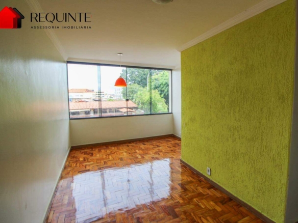 QI 08, Bloco E, 02 quartos vazado 56m², 01 Vaga, ótima localização, Guara I