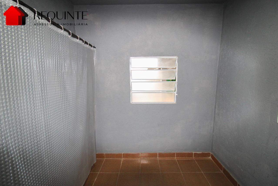 QE 15 Guara II, Casa térrea com 03 quartos + DCE, 120 m², – Ótima localização.