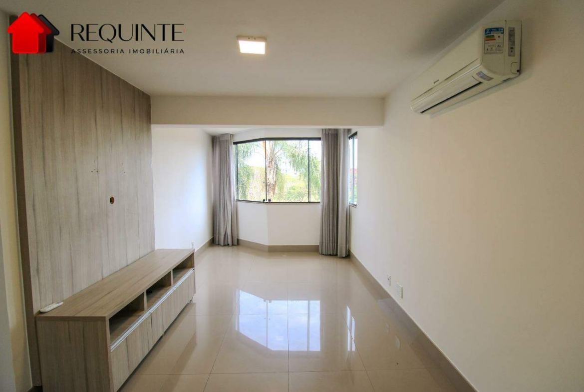 SQSW 304 Bloco C – Ed. Tiffany, 02 Quartos mais DCE e Vaga, Reformado e vista livre – 77m