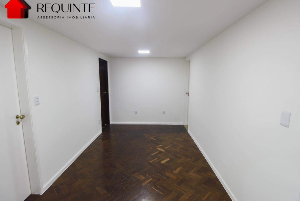 SQN 210 BL. C – 03 quartos, 01 suíte, vazado e 01 garagem, 123m², Asa Norte