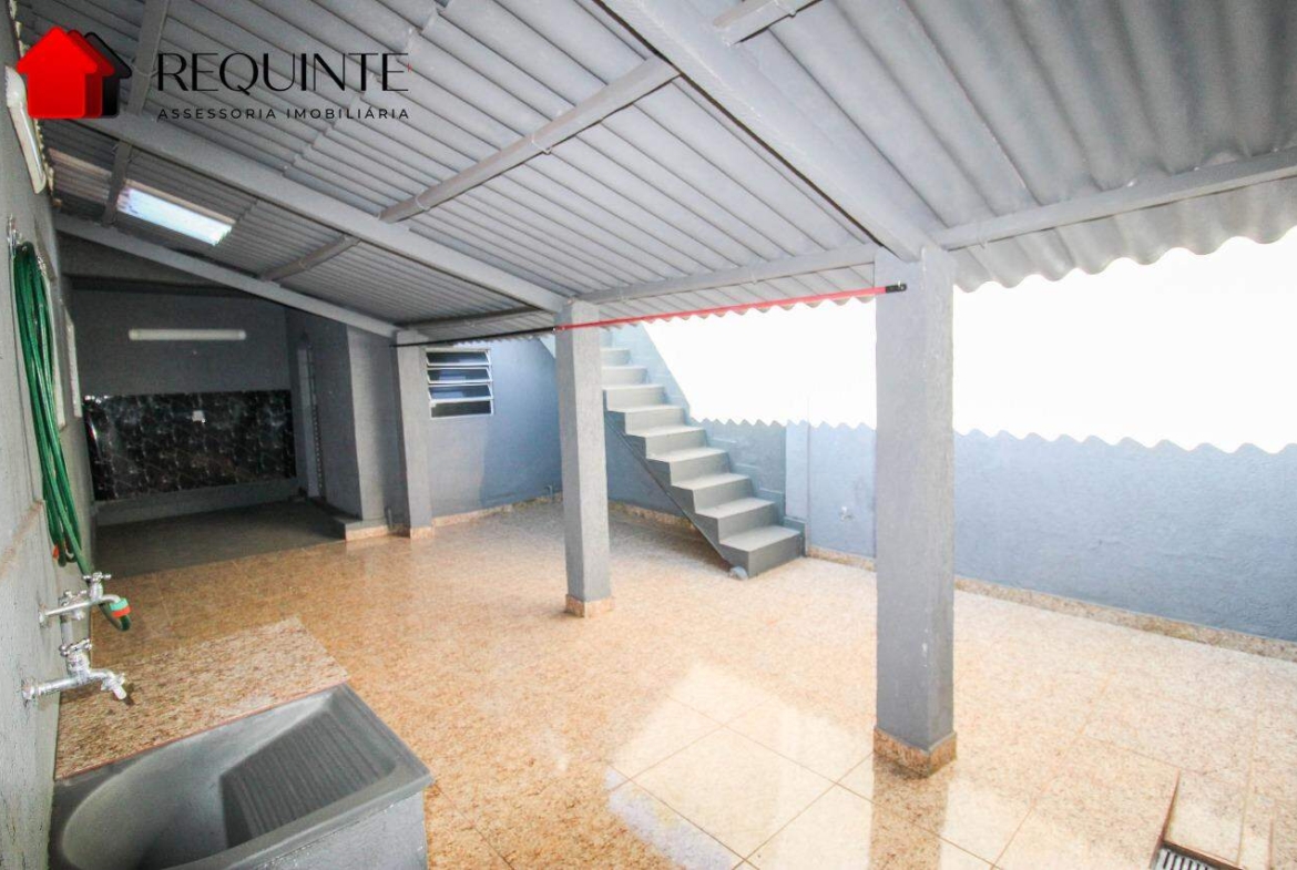 QE 15 Guara II, Casa térrea com 03 quartos + DCE, 120 m², – Ótima localização.