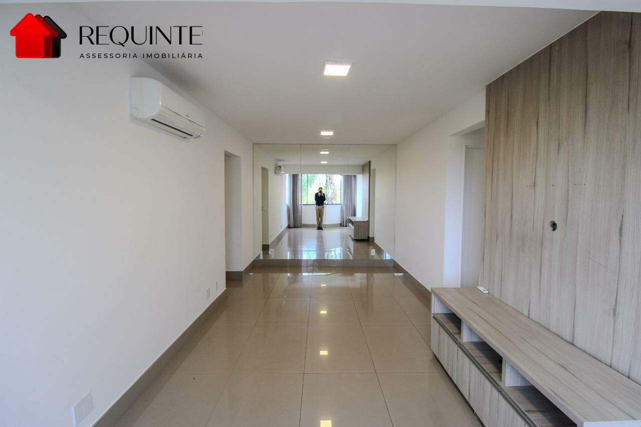 SQSW 304 Bloco C – Ed. Tiffany, 02 Quartos mais DCE e Vaga, Reformado e vista livre – 77m