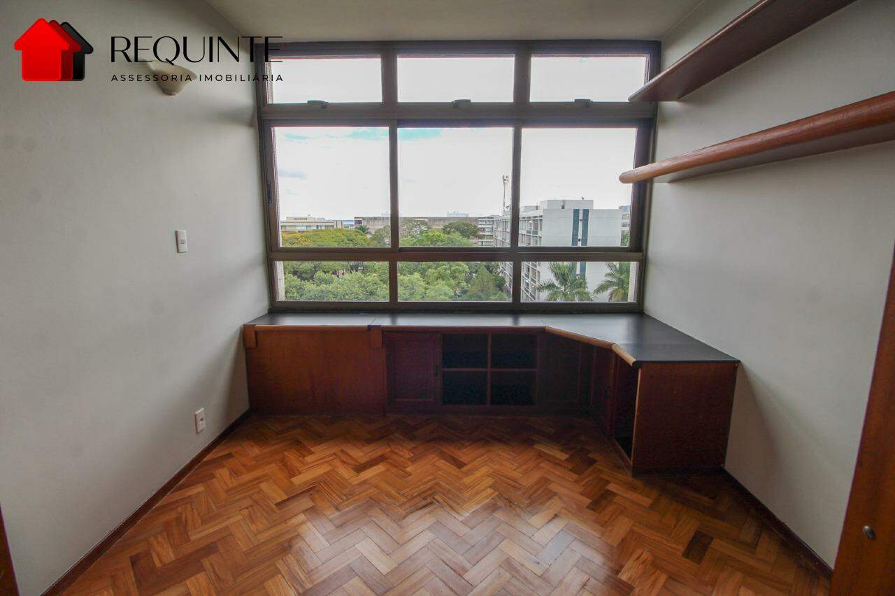 SQS 315 – 2 quartos sendo 1 suíte, garagem e elevador, vazado e vista livre 94m²