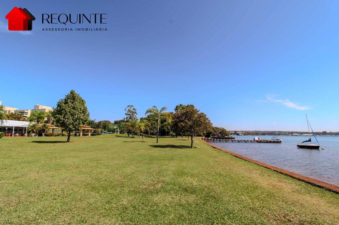 SCEN – Residencial Ilhas do Lago, 2 Quartos sendo 1 Suíte e 2 Vagas, 74m². Beira Lago