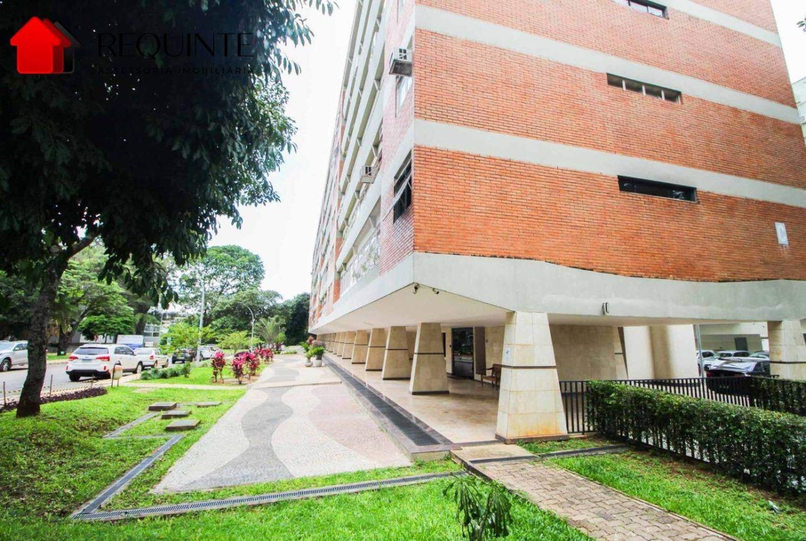 SQN 210 BL. C – 03 quartos, 01 suíte, vazado e 01 garagem, 123m², Asa Norte