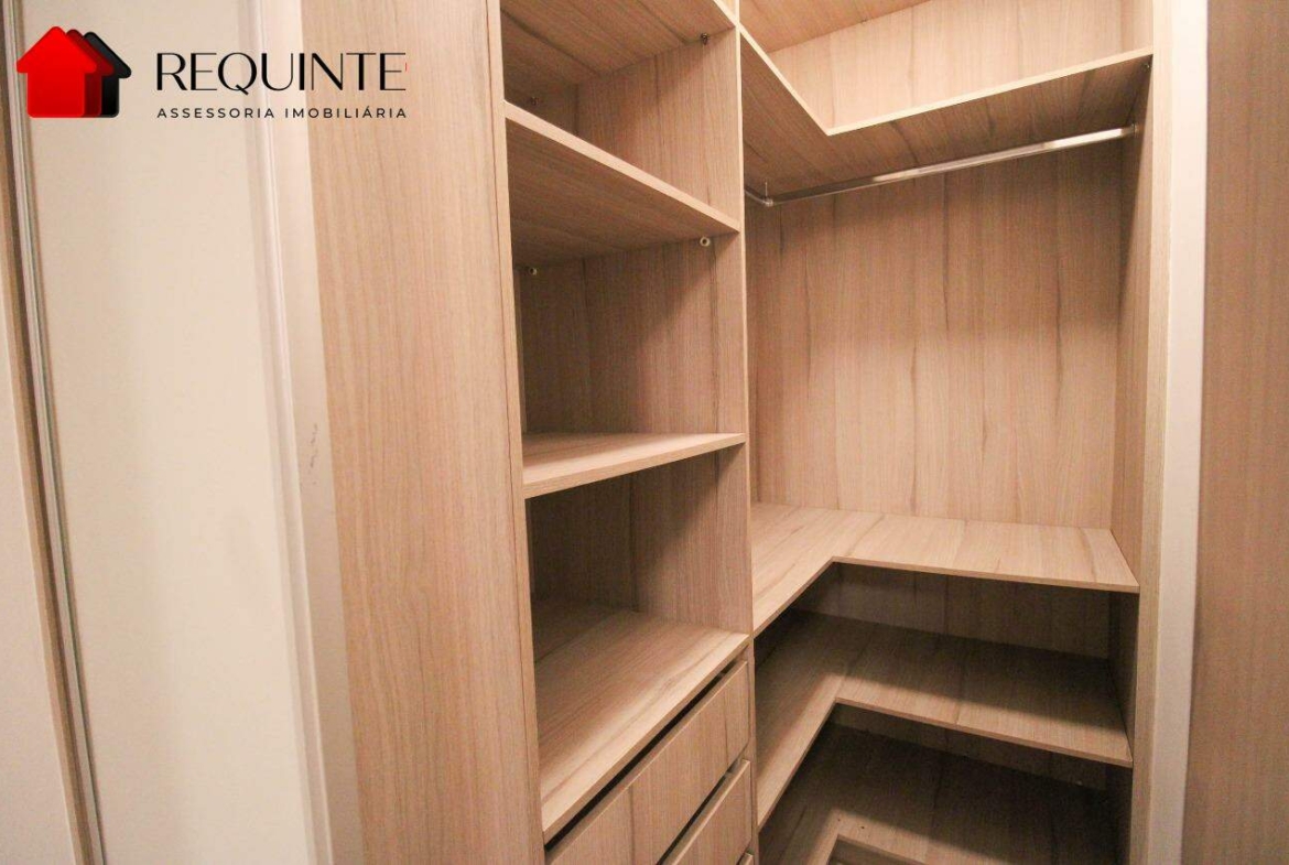 SQSW 304 Bloco C – Ed. Tiffany, 02 Quartos mais DCE e Vaga, Reformado e vista livre – 77m