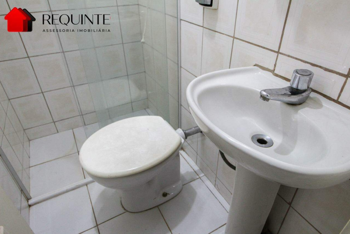 SQN 210 BL. C – 03 quartos, 01 suíte, vazado e 01 garagem, 123m², Asa Norte