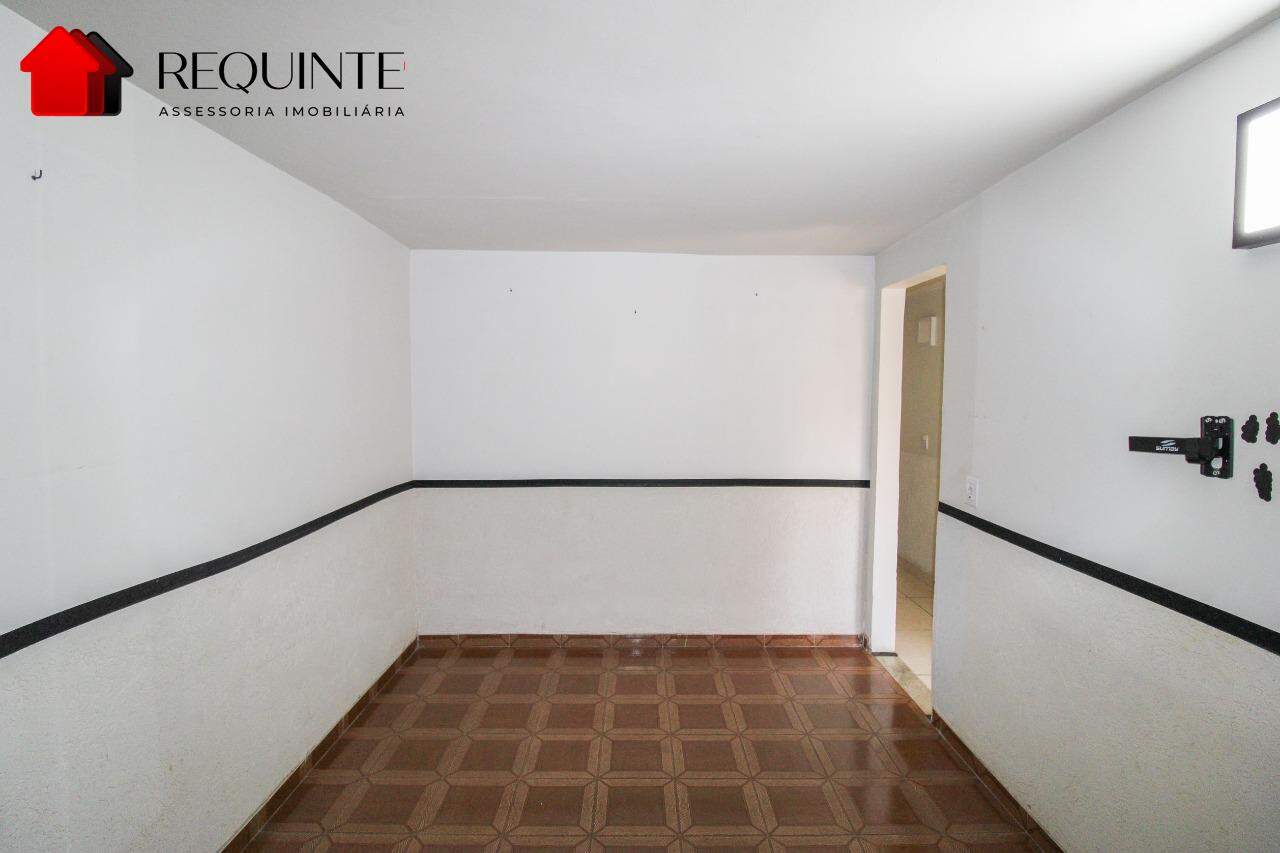 QE 15 Guara II, Casa térrea com 03 quartos + DCE, 120 m², – Ótima localização.