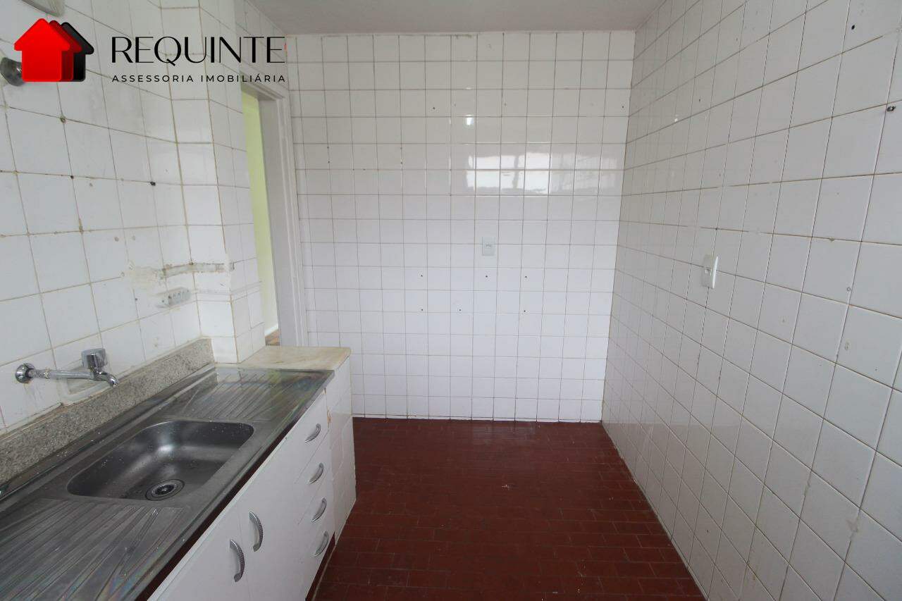 SQS 412, Bloco I – 03 Quartos mais DCE, Vazado, Nascente, vista livre 77m²
