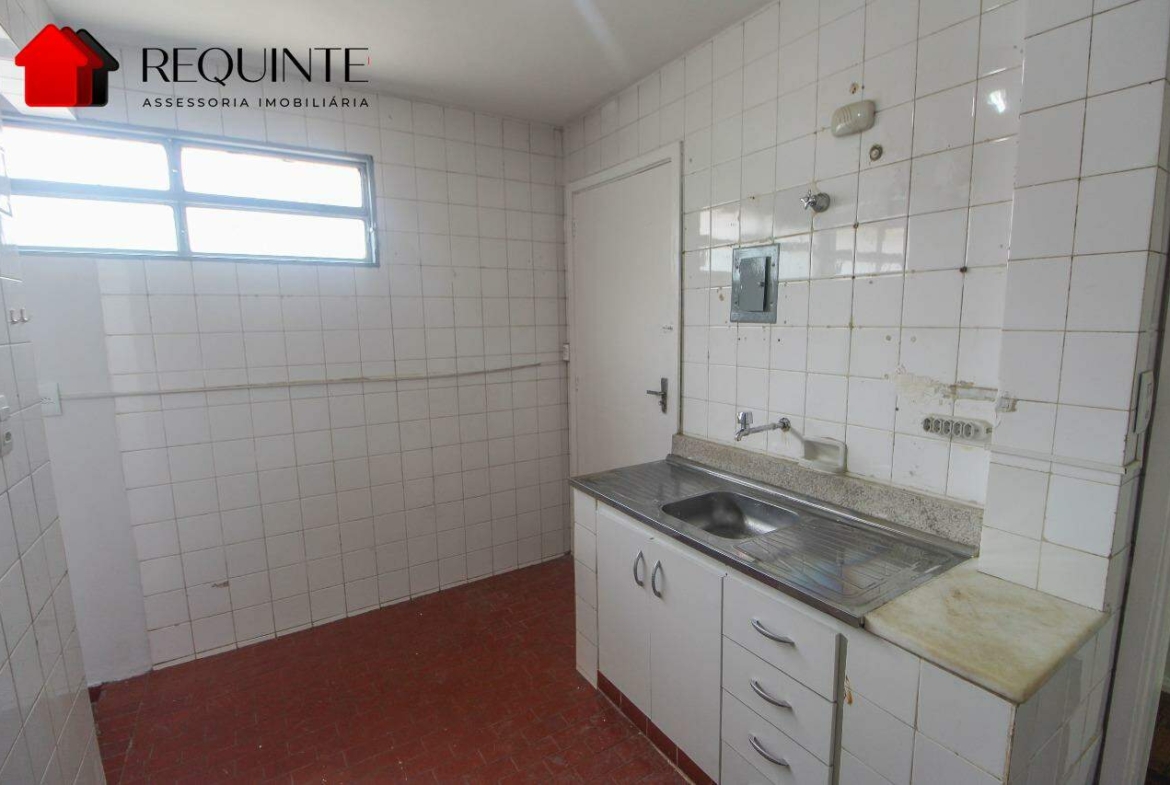 SQS 412, Bloco I – 03 Quartos mais DCE, Vazado, Nascente, vista livre 77m²