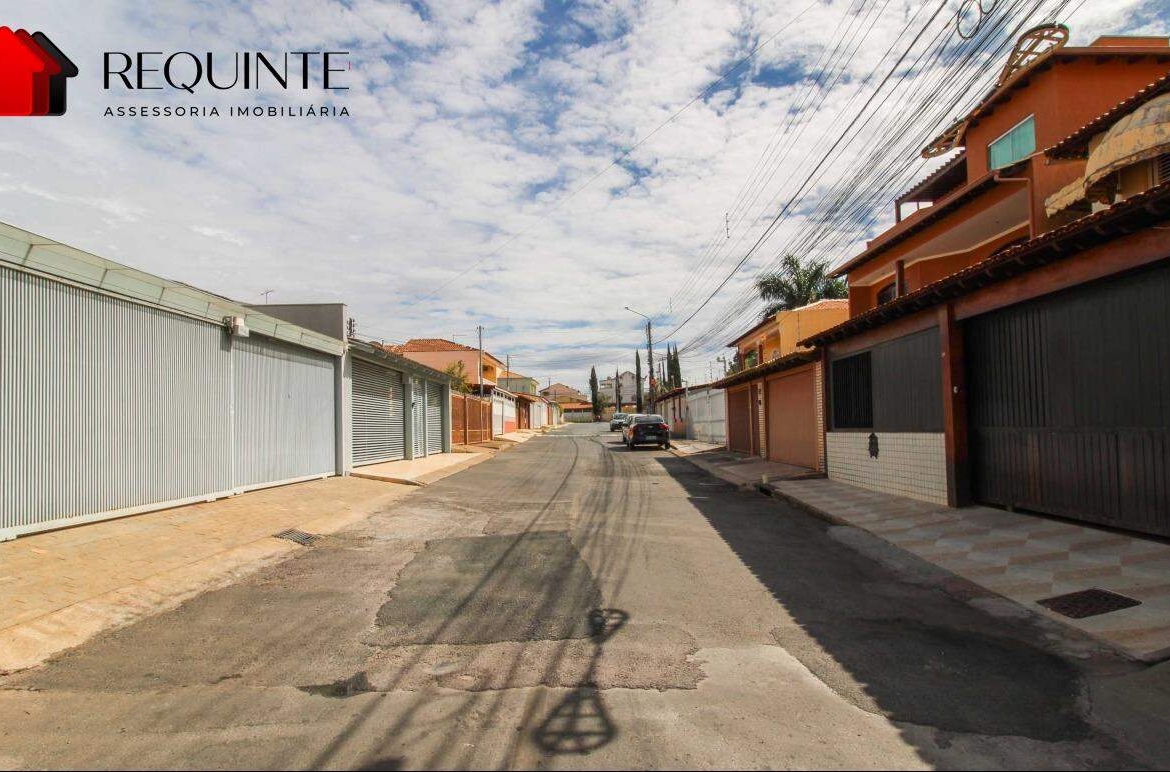 QE 15 Guara II, Casa térrea com 03 quartos + DCE, 120 m², – Ótima localização.