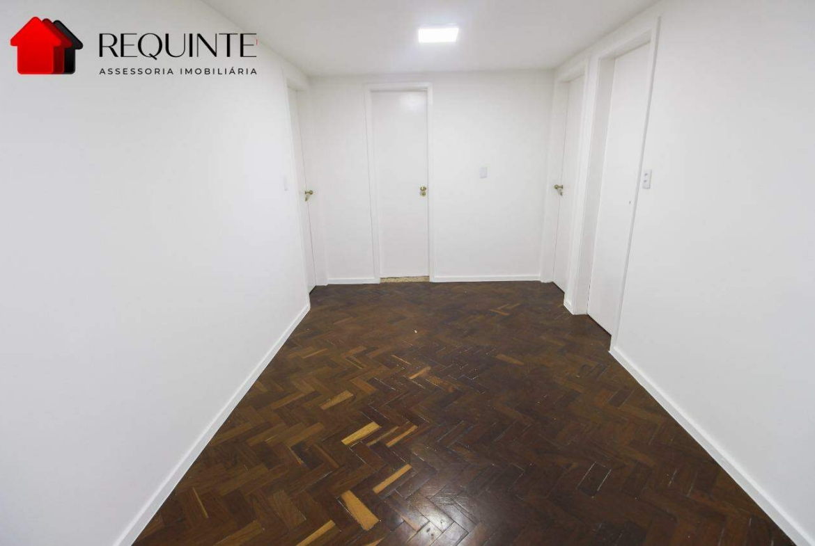 SQN 210 BL. C – 03 quartos, 01 suíte, vazado e 01 garagem, 123m², Asa Norte