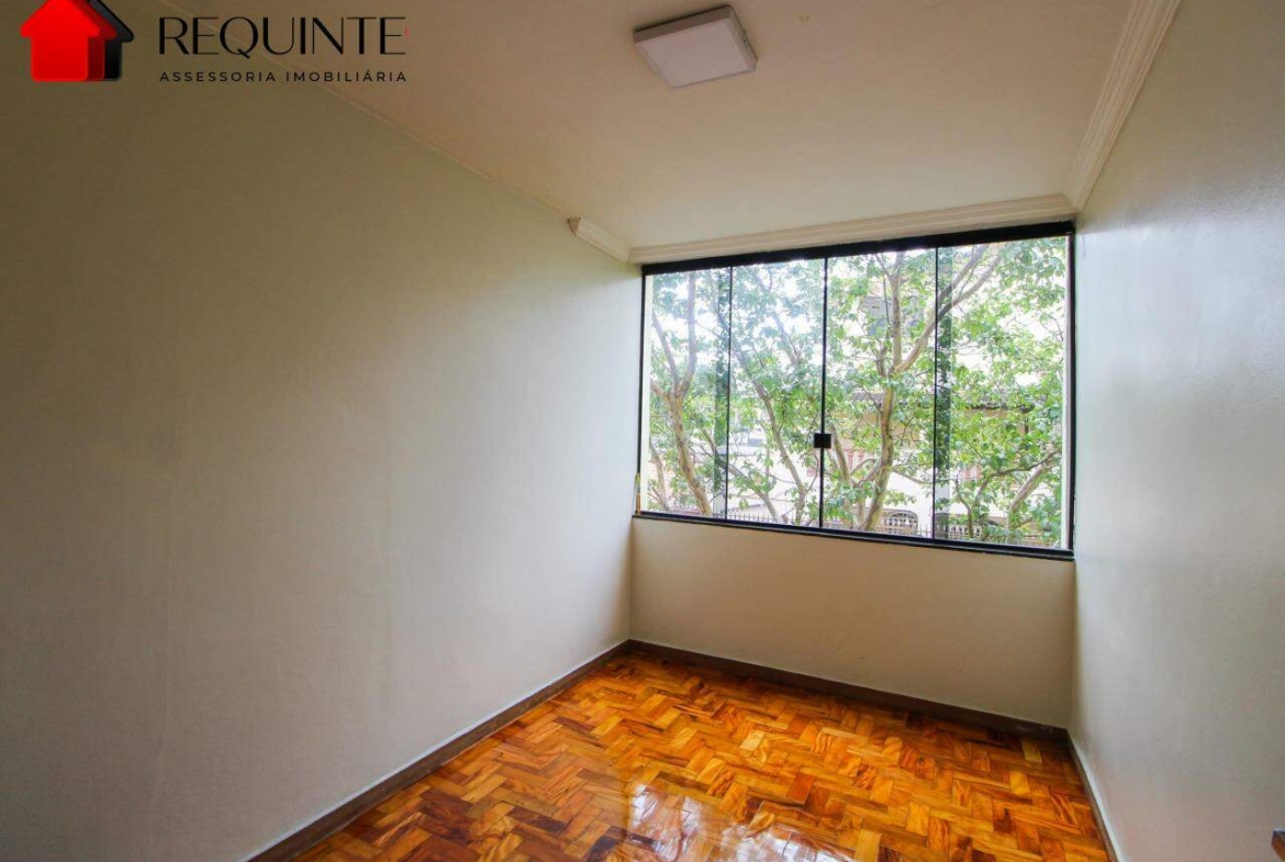 QI 08, Bloco E, 02 quartos vazado 56m², 01 Vaga, ótima localização, Guara I