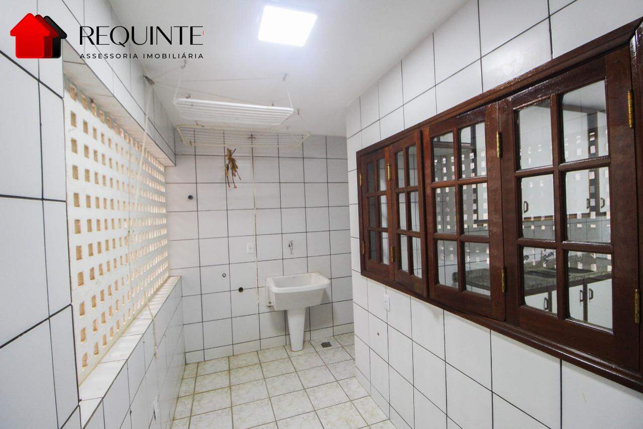 SQN 210 BL. C – 03 quartos, 01 suíte, vazado e 01 garagem, 123m², Asa Norte