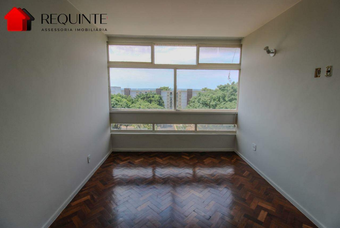 SQS 115 – Vazado com Vista Livre, 03 quartos sendo 01 Suíte, vaga e DCE, 142m²- Asa Sul.