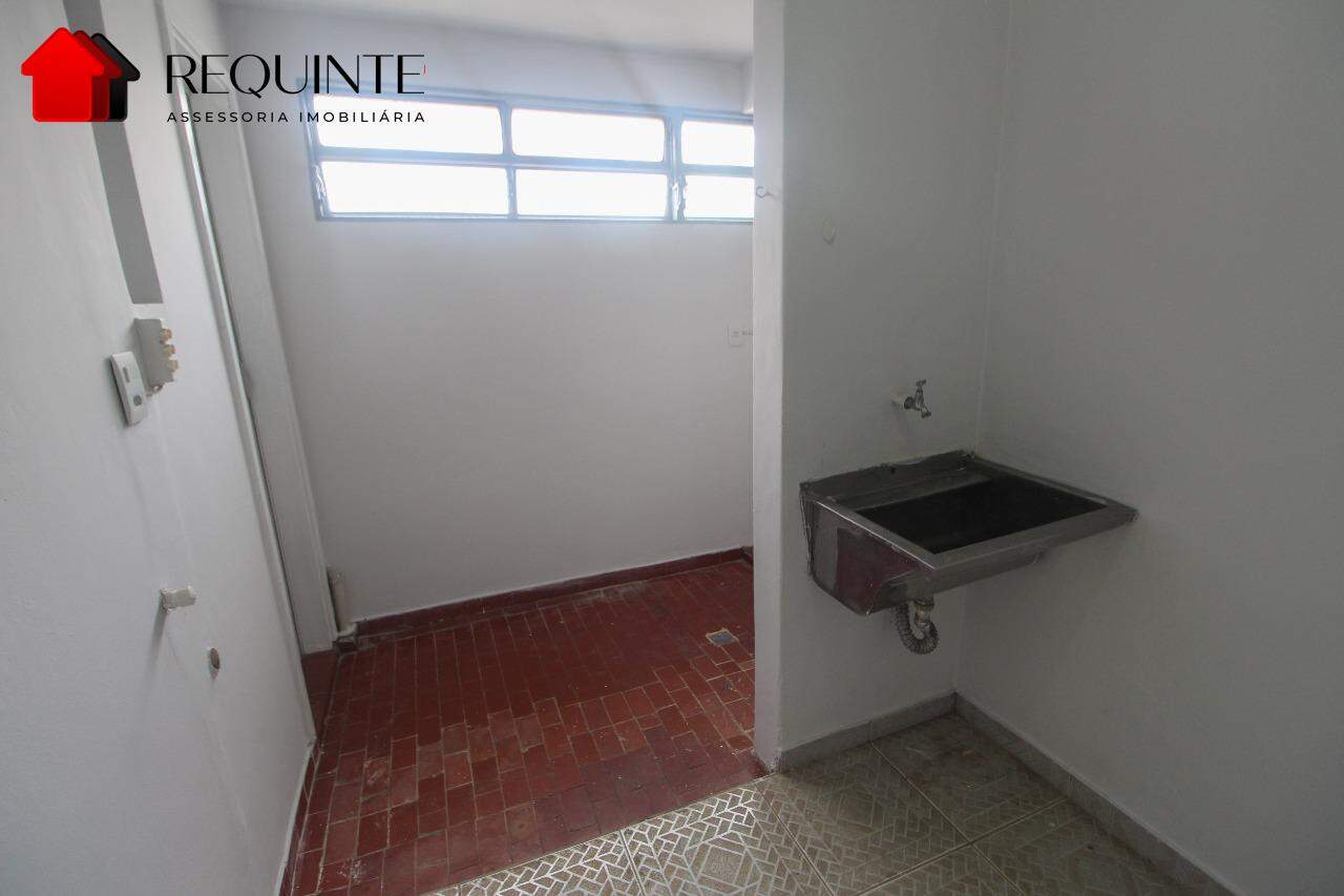 SQS 412, Bloco I – 03 Quartos mais DCE, Vazado, Nascente, vista livre 77m²