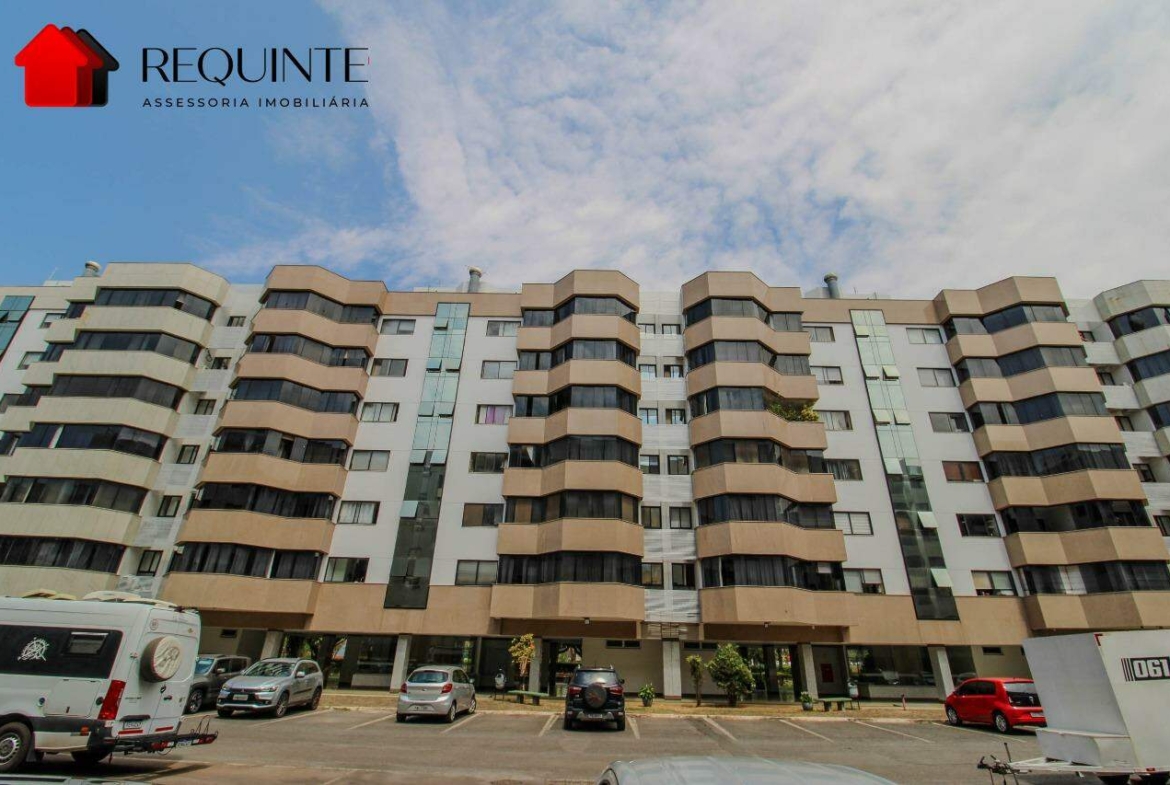 SQSW 304 Bloco C – Ed. Tiffany, 02 Quartos mais DCE e Vaga, Reformado e vista livre – 77m