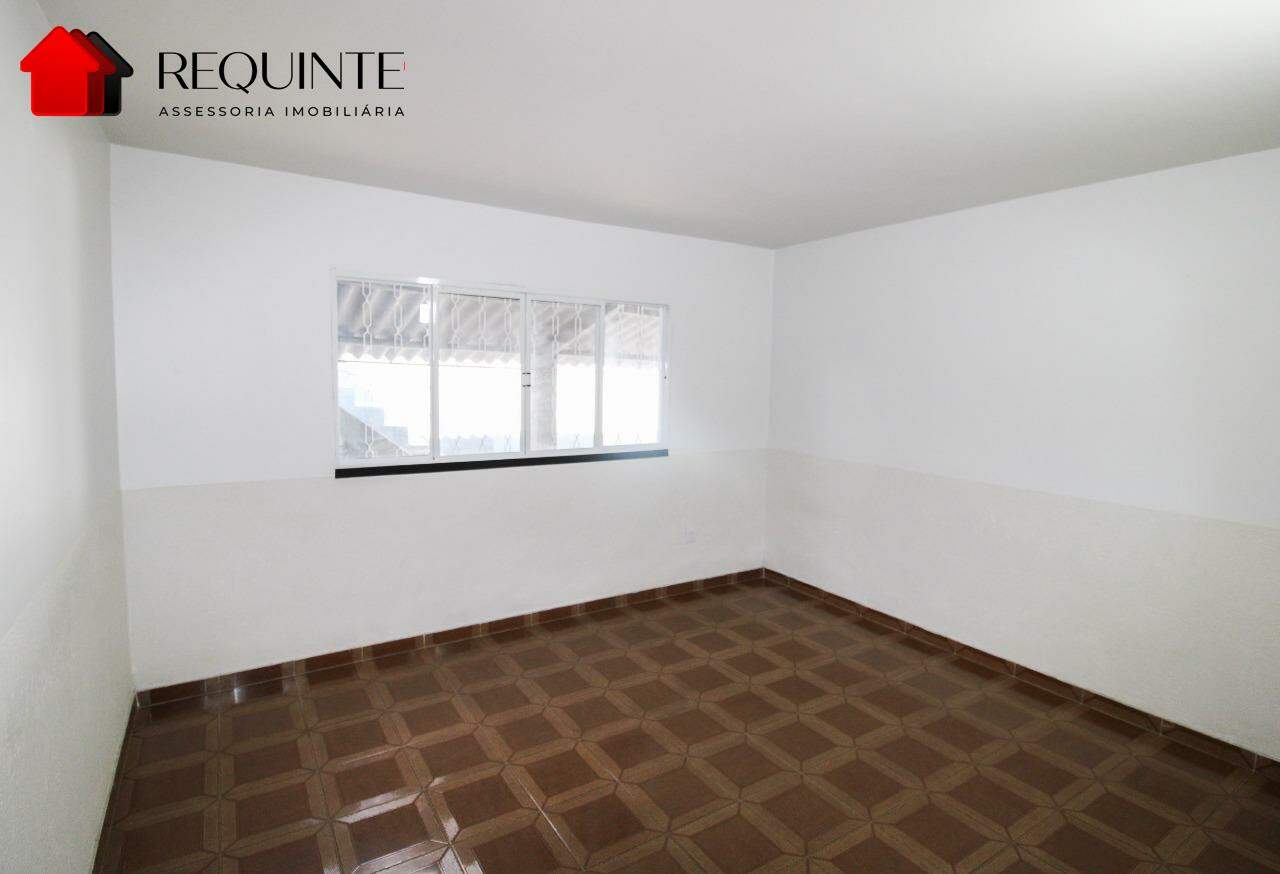 QE 15 Guara II, Casa térrea com 03 quartos + DCE, 120 m², – Ótima localização.