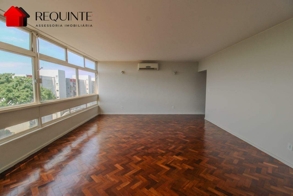 SQS 115 – Vazado com Vista Livre, 03 quartos sendo 01 Suíte, vaga e DCE, 142m²- Asa Sul.