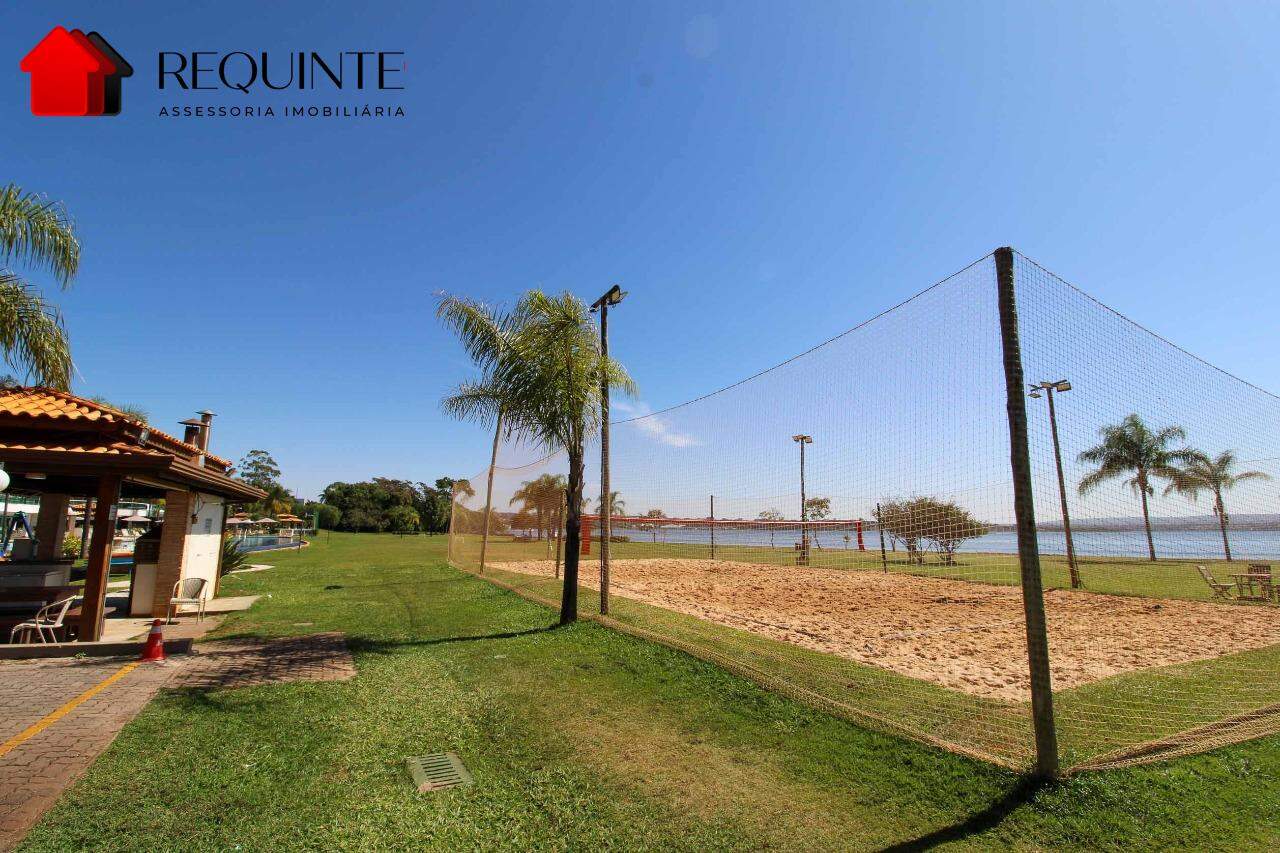 SCEN – Residencial Ilhas do Lago, 2 Quartos sendo 1 Suíte e 2 Vagas, 74m². Beira Lago
