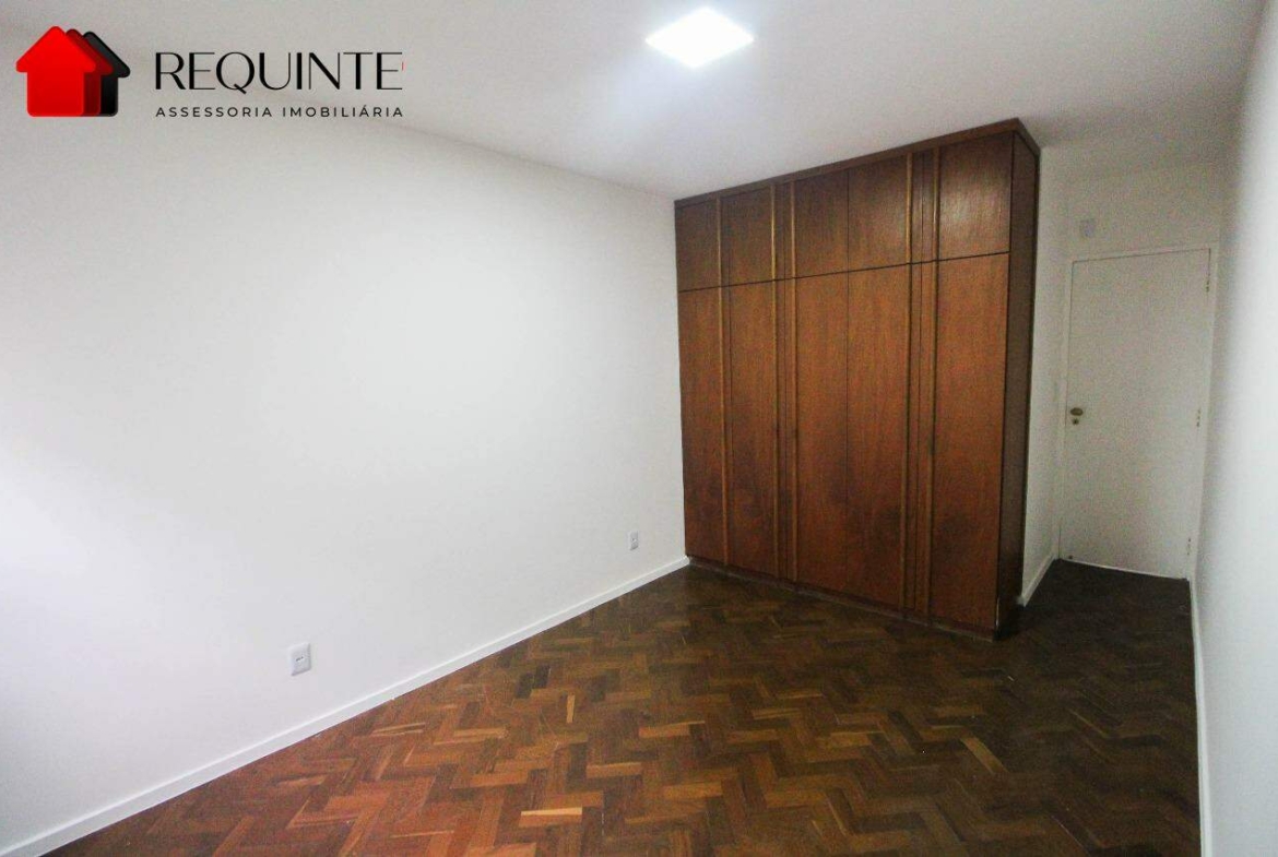 SQN 210 BL. C – 03 quartos, 01 suíte, vazado e 01 garagem, 123m², Asa Norte