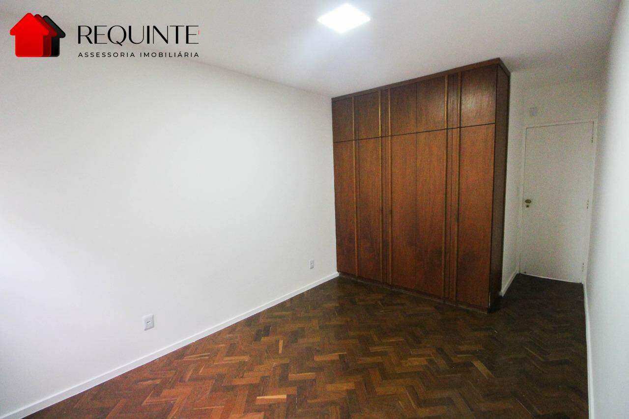 SQN 210 BL. C – 03 quartos, 01 suíte, vazado e 01 garagem, 123m², Asa Norte