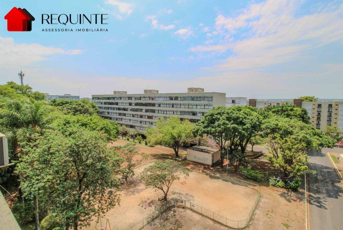 SQS 115 – Vazado com Vista Livre, 03 quartos sendo 01 Suíte, vaga e DCE, 142m²- Asa Sul.