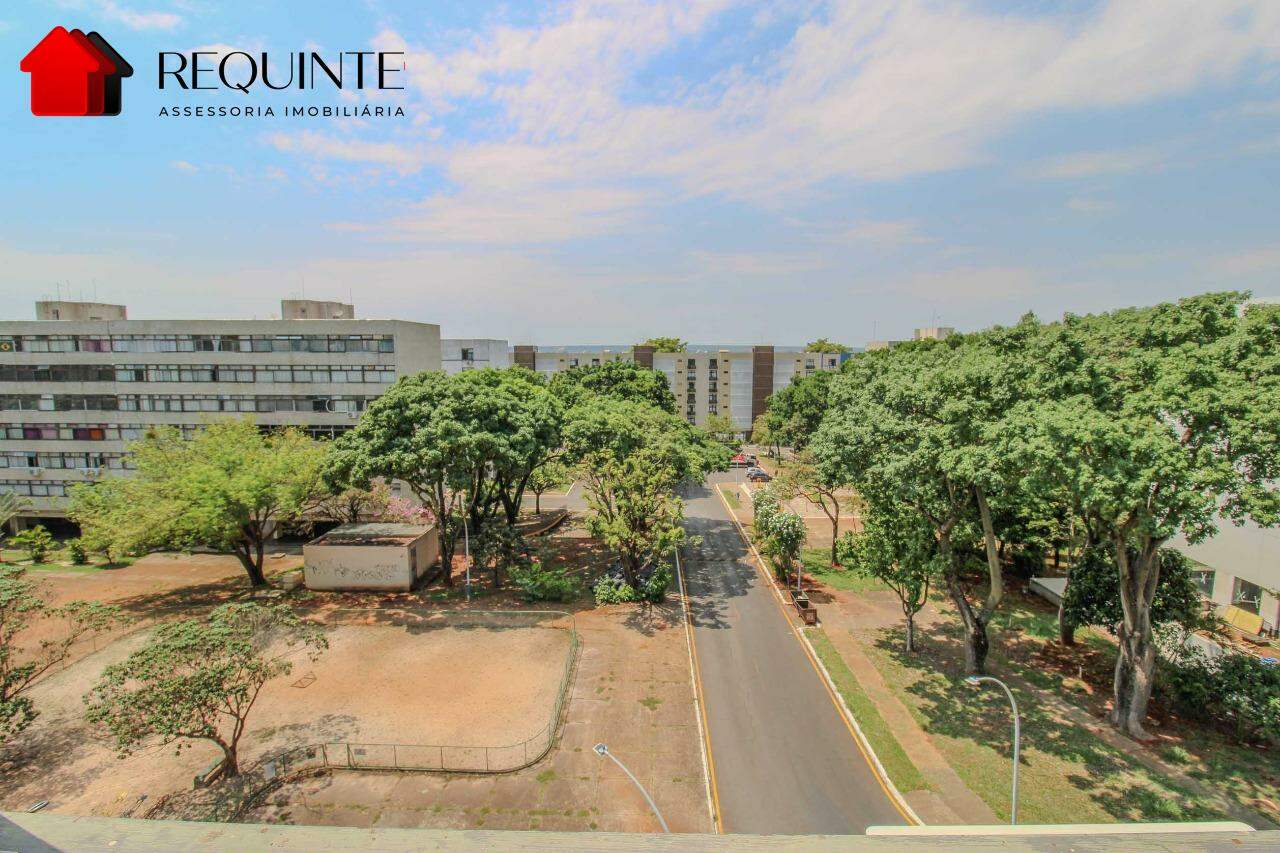SQS 115 – Vazado com Vista Livre, 03 quartos sendo 01 Suíte, vaga e DCE, 142m²- Asa Sul.