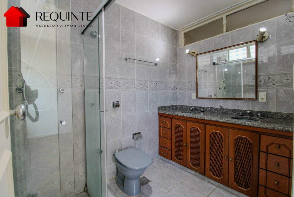 SQS 115 – Vazado com Vista Livre, 03 quartos sendo 01 Suíte, vaga e DCE, 142m²- Asa Sul.