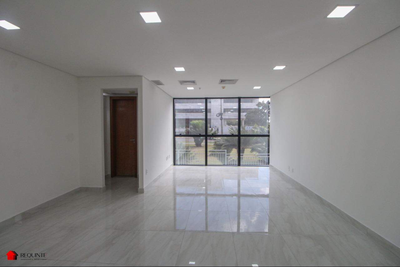 SIG QD. 04, Ed. Barão de Mauá – Sala ampla, vista livre e 01 Garagem – 37m²