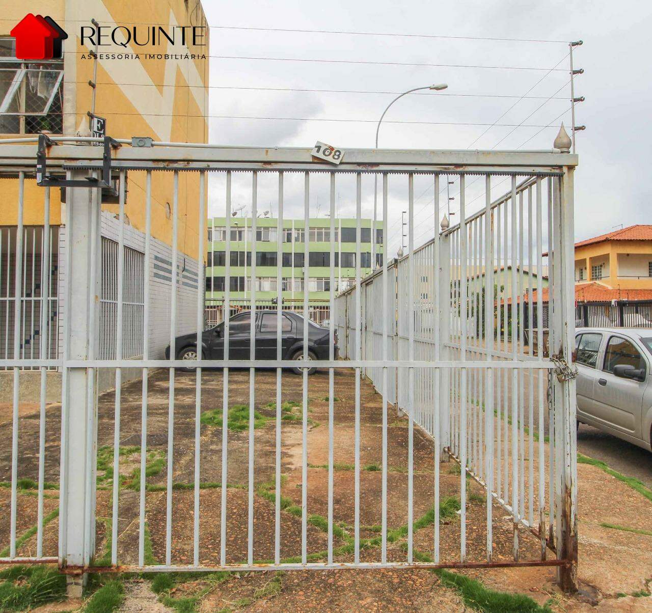 ybt13-13-1788548629 QI 08, Bloco E, 02 quartos vazado 56m², 01 Vaga, ótima localização, Guara I