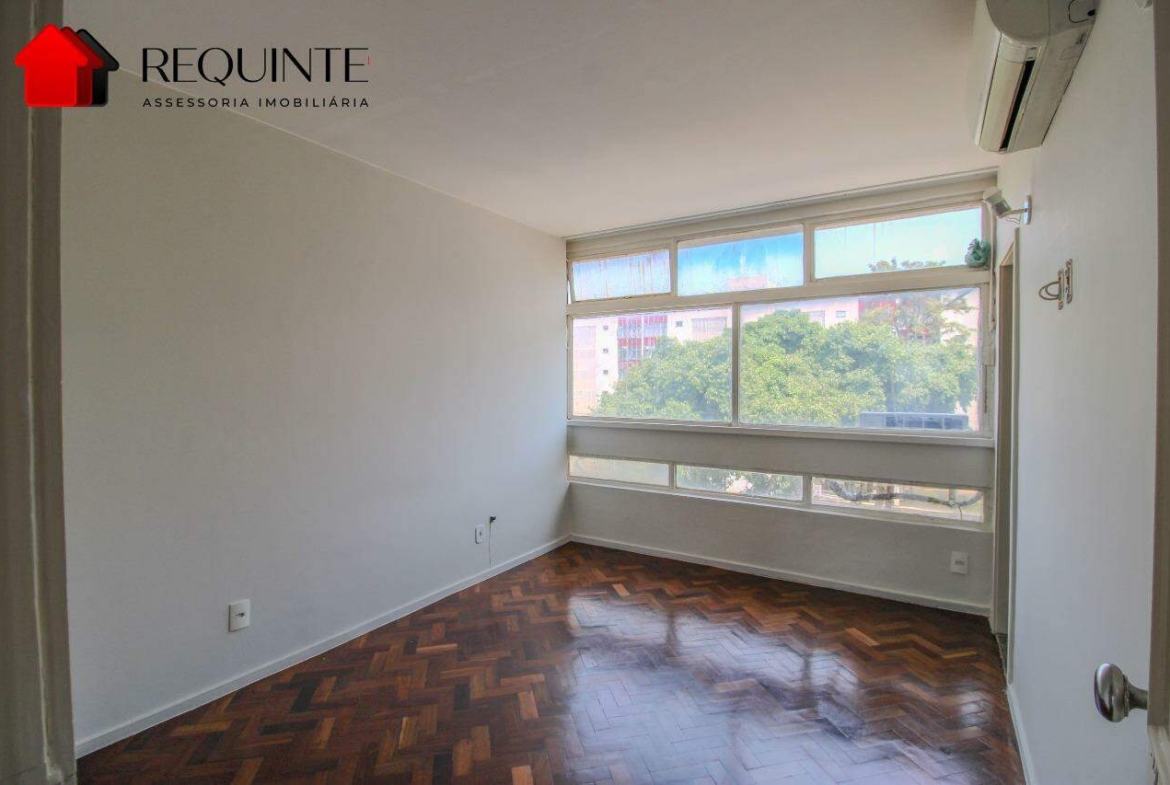SQS 115 – Vazado com Vista Livre, 03 quartos sendo 01 Suíte, vaga e DCE, 142m²- Asa Sul.