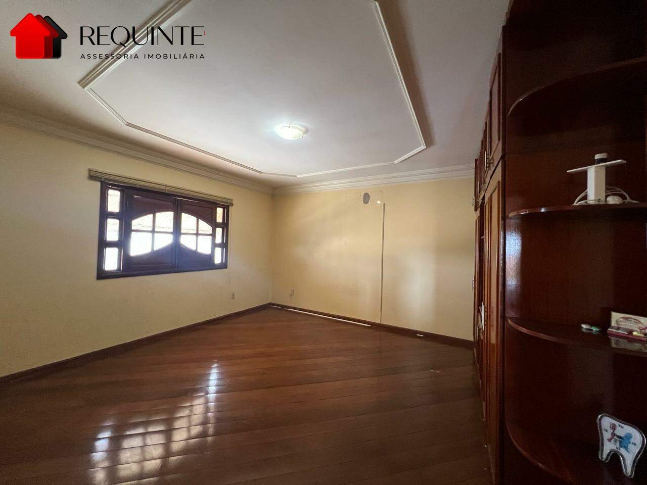 z85ql-18-1792695495 VICENTE PIRES SHVP SOBRADO REGULARIZADO COM HABITE-SE, 7 QUARTOS SENDO 5 SUÍTES